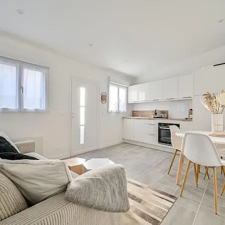 La Parenthese Apartment Claye-Souilly Exterior photo